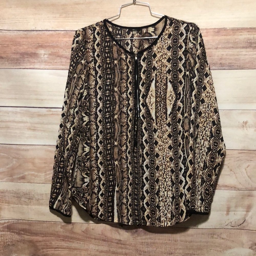 Women’s “Snake Skin” Design 1/2 Zip Blouse